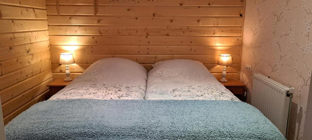 Guesthouse Vakantiehuis In Een Mooie Tuin In Het Centrum Van Zuidlaren! Ngoại thất bức ảnh
